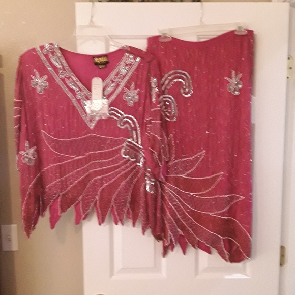 Beaded & sequined formal skirt and top. - Picture 4 of 7